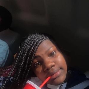 Meet your Posher, Nadia